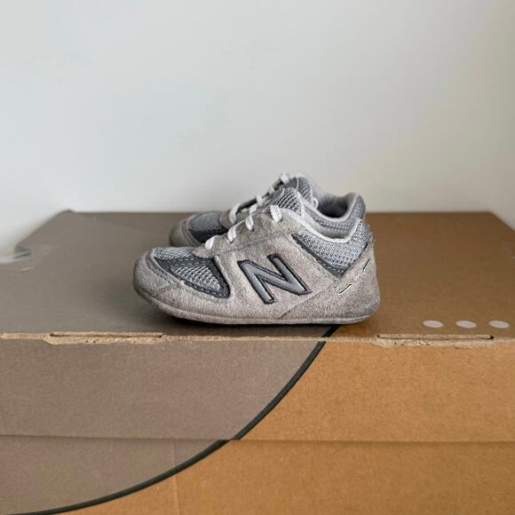 New Balance 990 V5 Grey/White Crib Sneakers- SZ  2 C - Picture 4 of 12